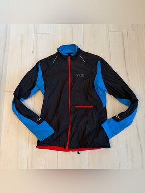 Gore Running Jacket in Black and Blue